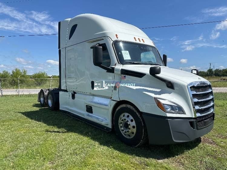 2021 Freightliner T12664ST Sleeper Trucks