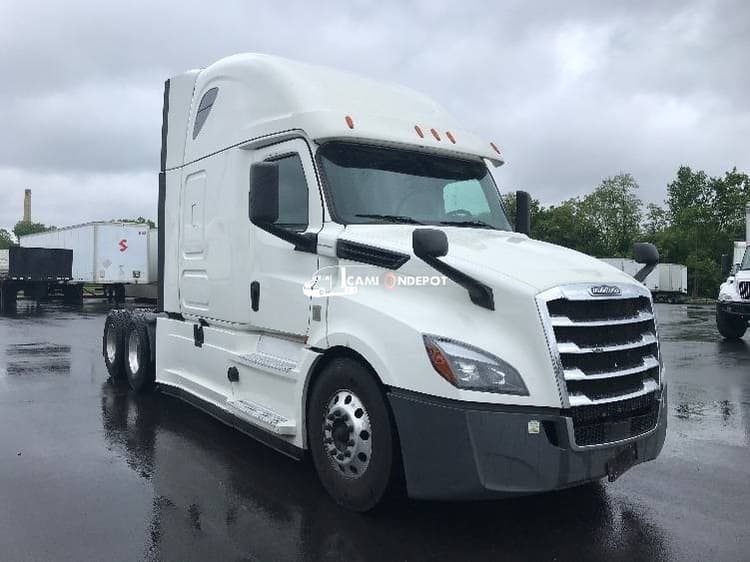 2020 Freightliner T12664ST Sleeper Trucks