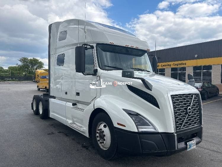 2021 Volvo VNL64760 Sleeper Trucks
