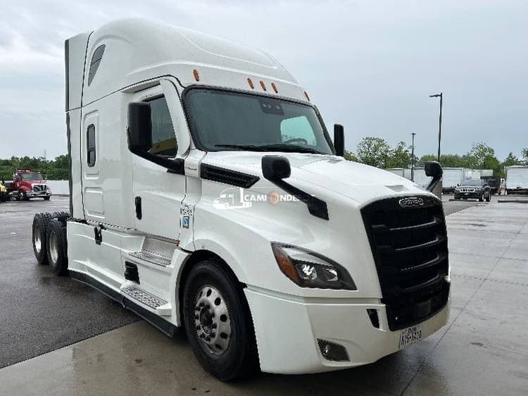 2022 Freightliner T12664ST Sleeper Trucks