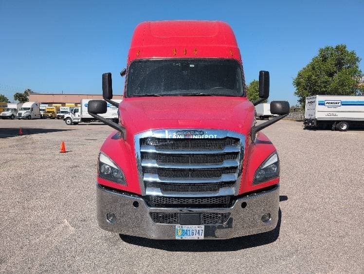 2020 Freightliner T12664ST Sleeper Trucks