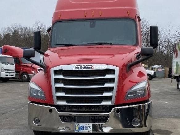 2020 Freightliner T12664ST Sleeper Trucks