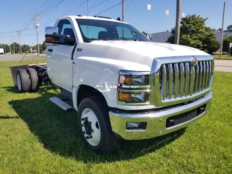 2024 International  CV Cab & Chassis Trucks