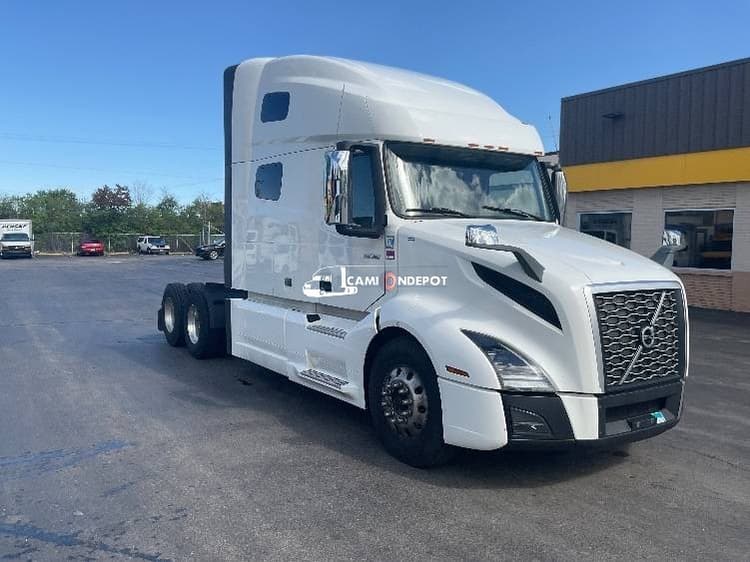 2020 Volvo VNL64760 Sleeper Trucks