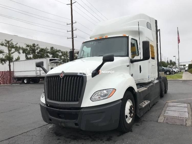 2022 International LT625 Sleeper Trucks