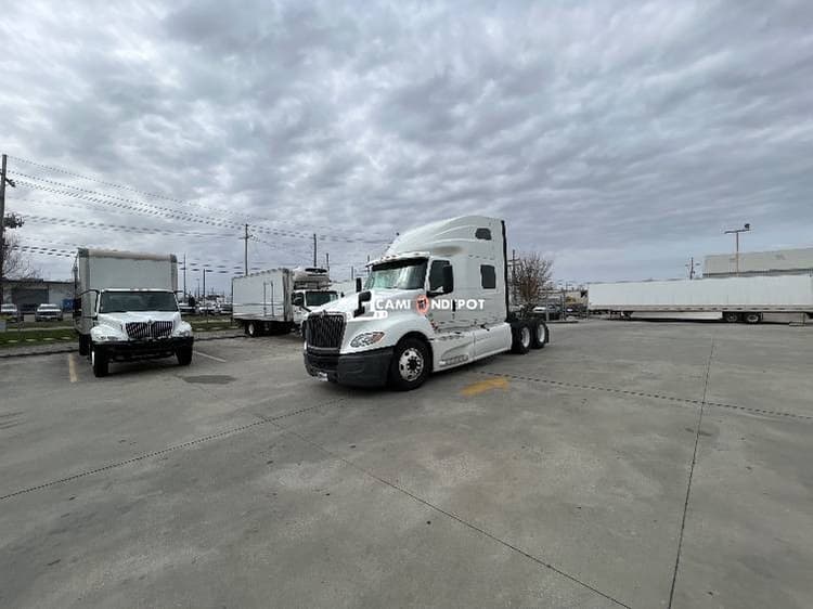 2020 International LT625 Sleeper Trucks