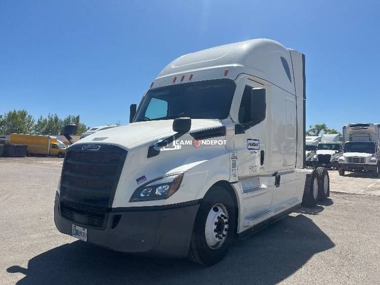 2021 Freightliner T12664ST Sleeper Trucks