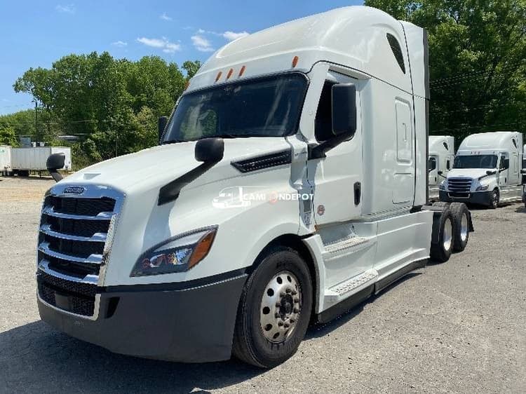2021 Freightliner T12664ST Sleeper Trucks