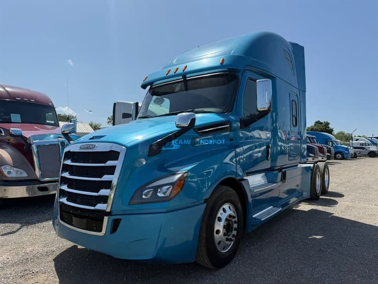 2019 Freightliner Cascadia 126  Sleeper Trucks