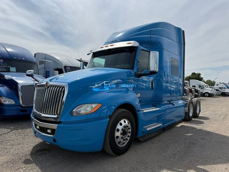 2018 International Lt625 Sleeper Trucks