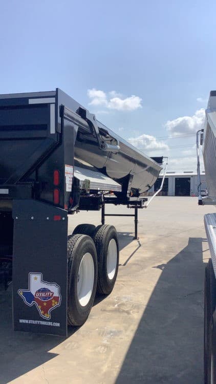 2025 Clement 32X102 Trailers End Dump 
