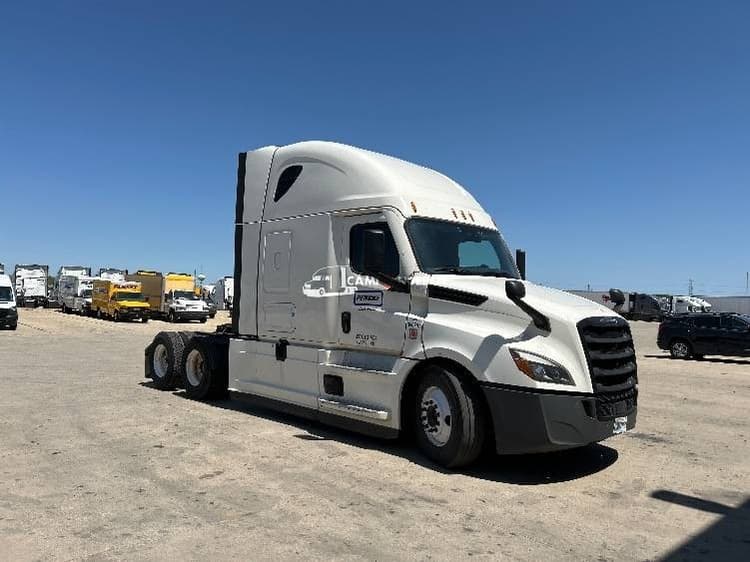 2021 Freightliner T12664ST Sleeper Trucks