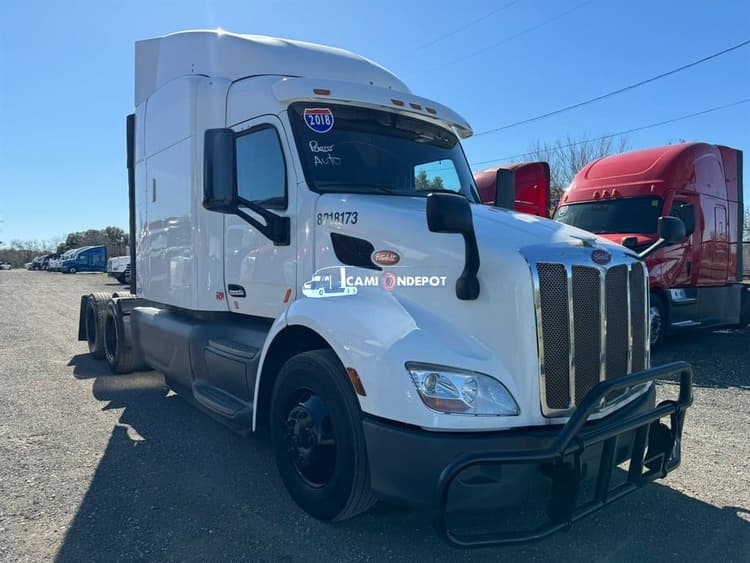2018 Peterbilt 579 Sleeper Trucks
