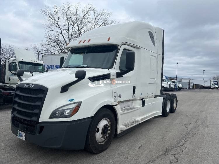 2020 Freightliner T12664ST Sleeper Trucks