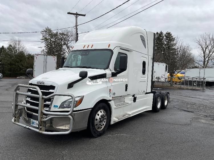 2020 Freightliner T12664ST Sleeper Trucks
