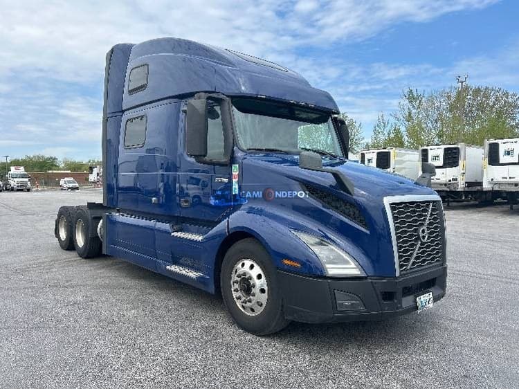 2019 Volvo VNL64860 Sleeper Trucks