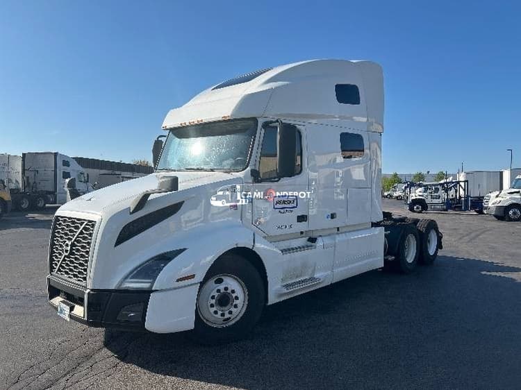 2020 Volvo VNL64760 Sleeper Trucks