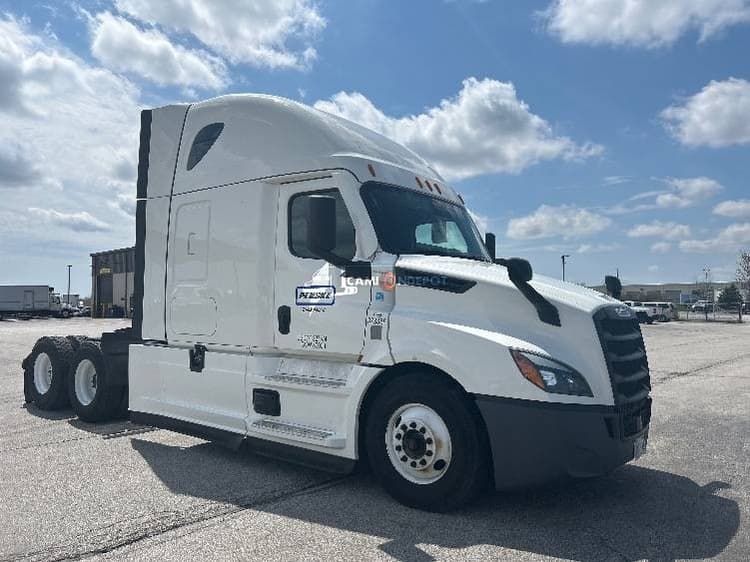 2020 Freightliner T12664ST Sleeper Trucks