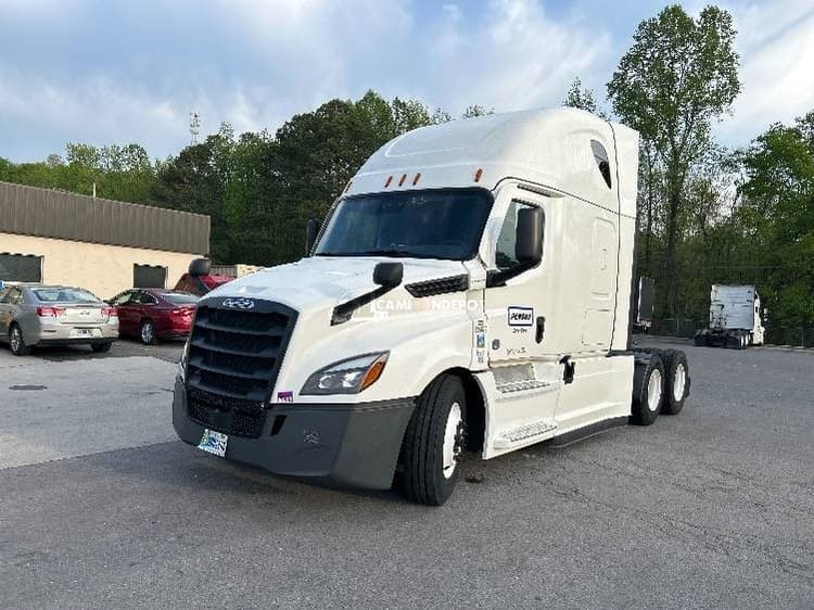 2021 Freightliner T12664ST Sleeper Trucks