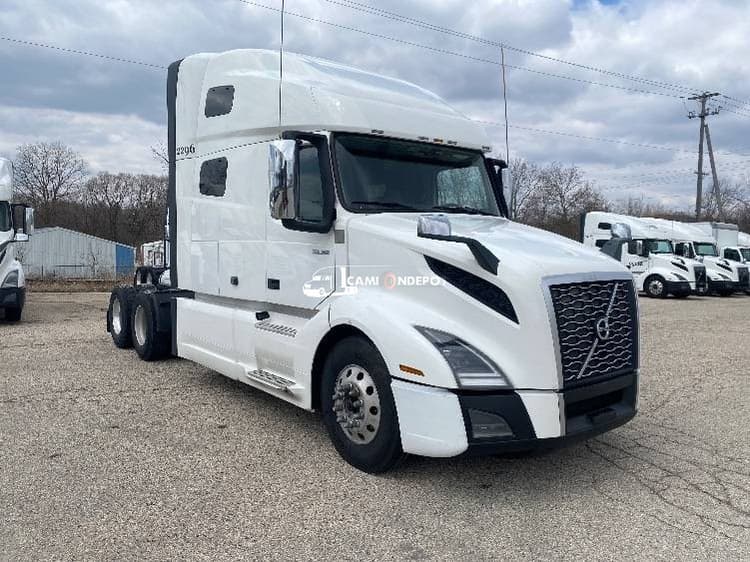2020 Volvo VNL64760 Sleeper Trucks