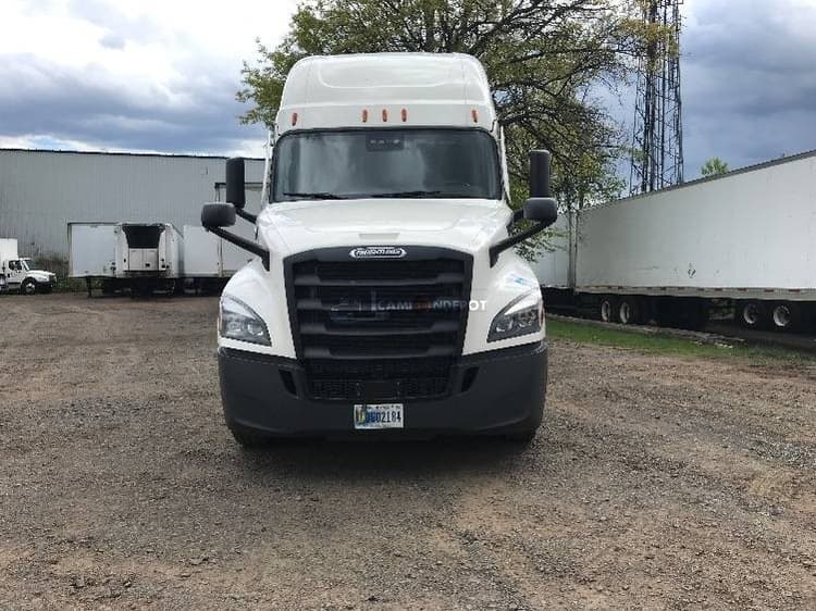 2021 Freightliner T12664ST Sleeper Trucks