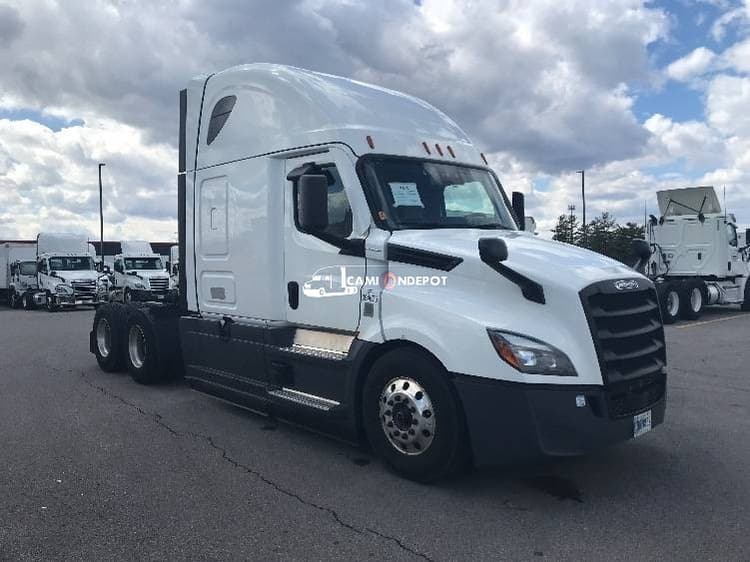 2021 Freightliner T12664ST Sleeper Trucks
