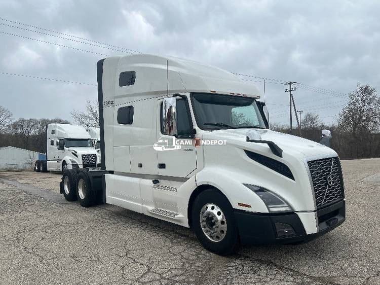 2020 Volvo VNL64760 Sleeper Trucks