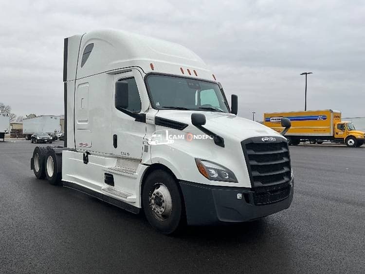 2021 Freightliner T12664ST Sleeper Trucks
