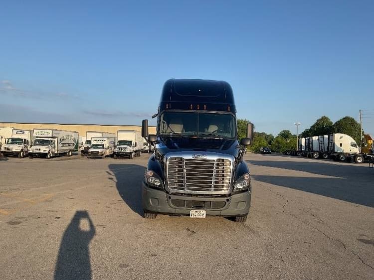 2020 Freightliner Cascadia 12564ST Sleeper Trucks