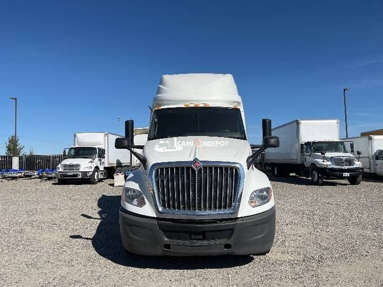 2022 International LT625 Sleeper Trucks