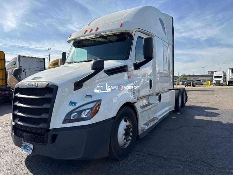 2020 Freightliner T12664ST Sleeper Trucks