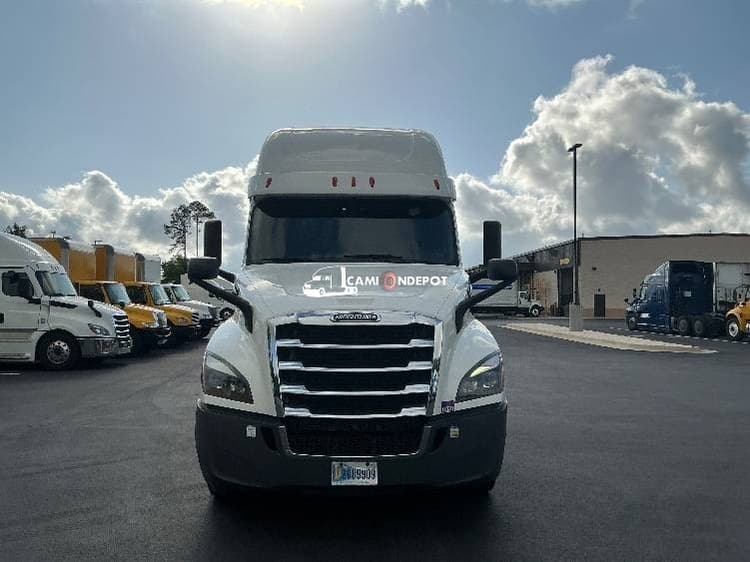 2020 Freightliner T12664ST Sleeper Trucks