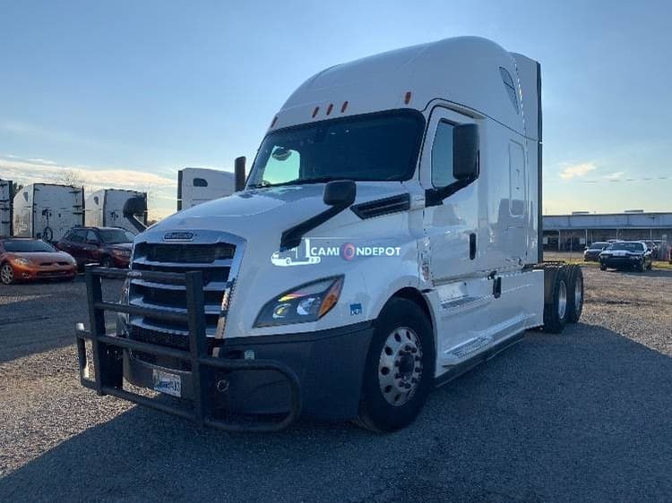 2020 Freightliner T12664ST Sleeper Trucks