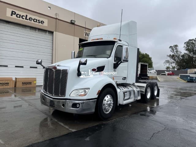 2020 Peterbilt 579 Day Cab Trucks