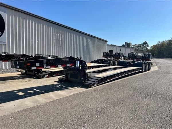 2025 Fontaine Magnitude 55H Lowboy Trailer