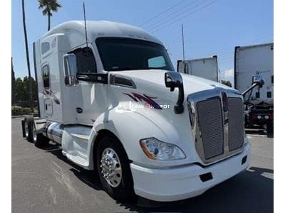 2022 Kenworth T680 Sleeper Trucks