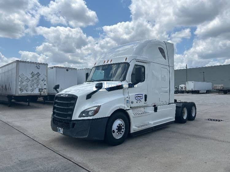2022 Freightliner T12664ST Sleeper Trucks