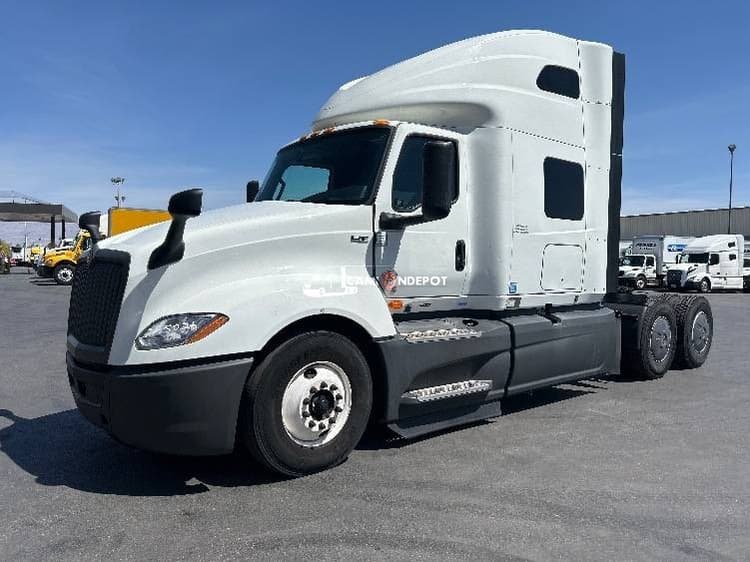 2022 International LT625 Sleeper Trucks