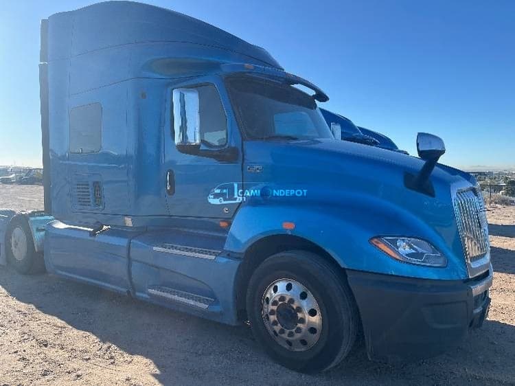 2020 International LT625 Sleeper Trucks