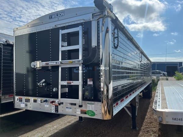 2025 Wilson DWH 750B Trailers Grain Hopper 