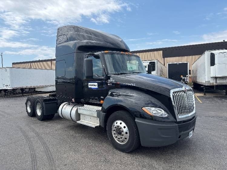 2019 International LT625 Sleeper Trucks