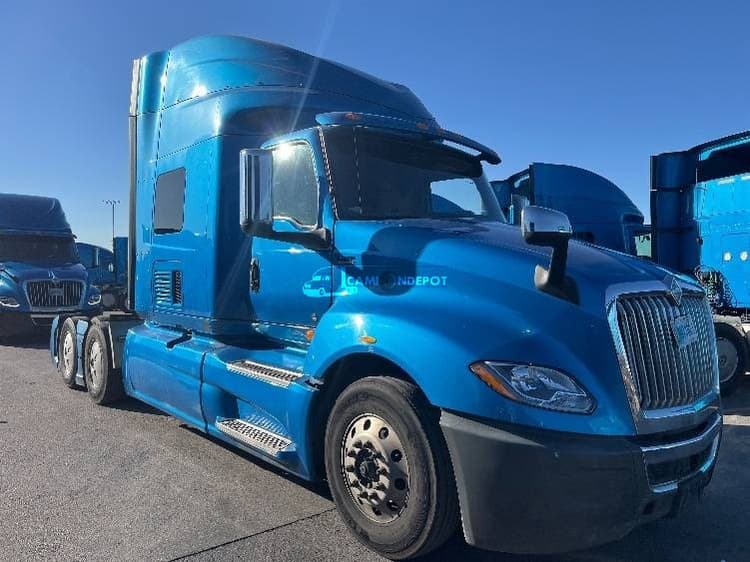 2020 International LT625 Sleeper Trucks