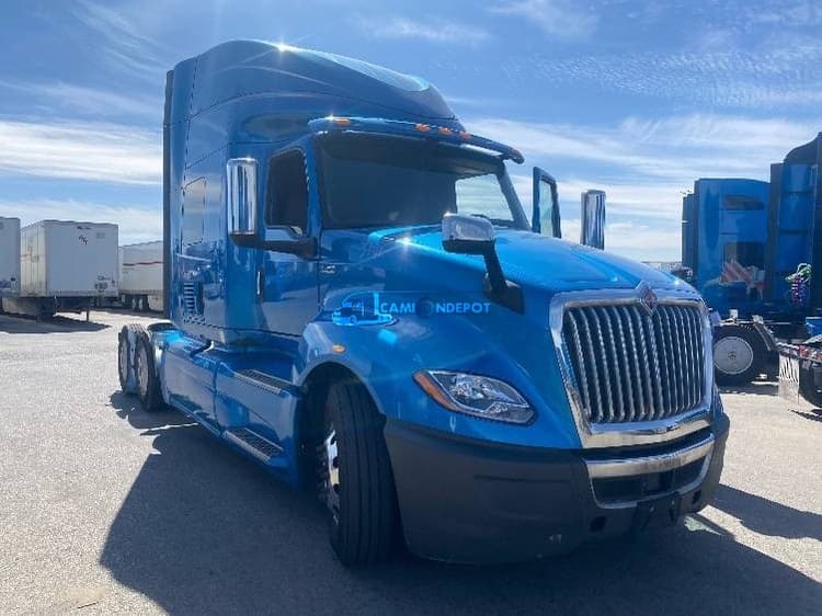2020 International LT625 Sleeper Trucks