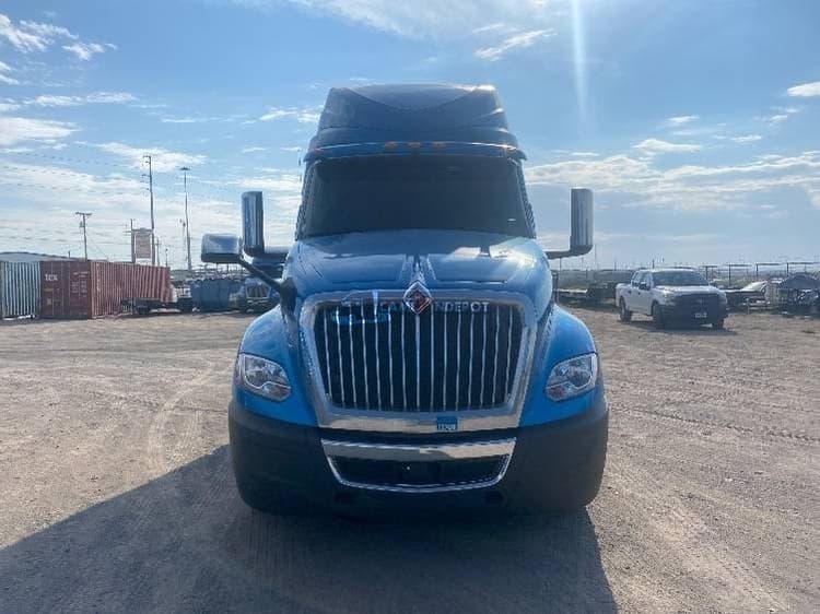 2019 International LT625 Sleeper Trucks