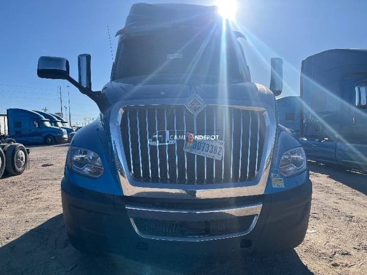 2020 International LT625 Sleeper Trucks