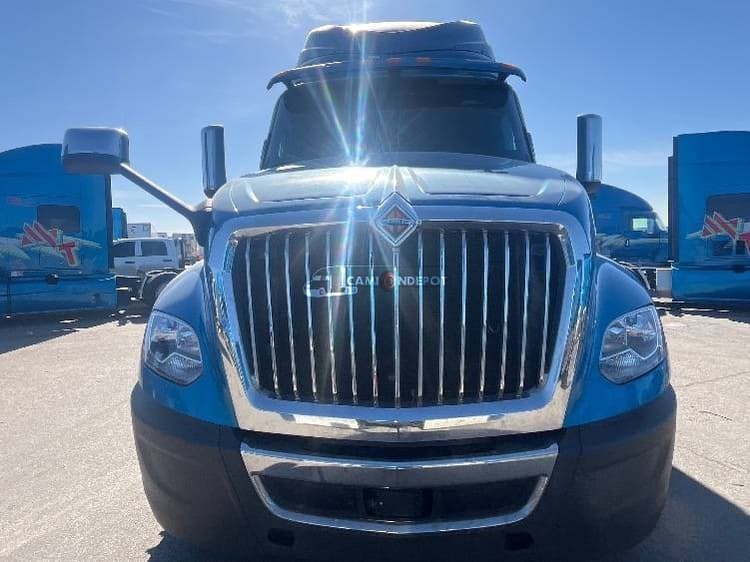2020 International LT625 Sleeper Trucks