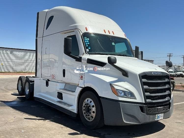 2021 Freightliner T12664ST Sleeper Trucks