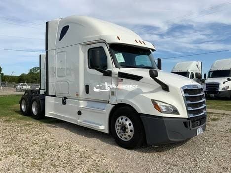 2020 Freightliner T12664ST Sleeper Trucks
