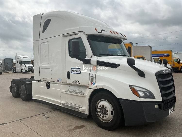 2021 Freightliner T12664ST Sleeper Trucks
