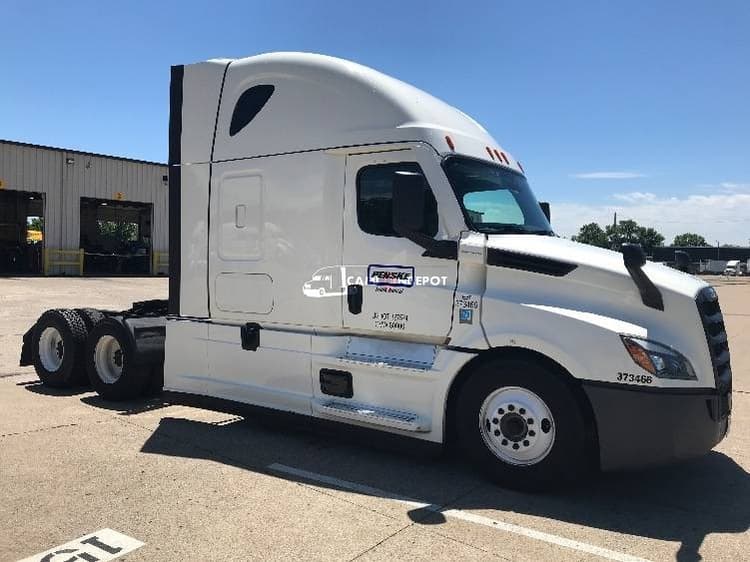2020 Freightliner T12664ST Sleeper Trucks